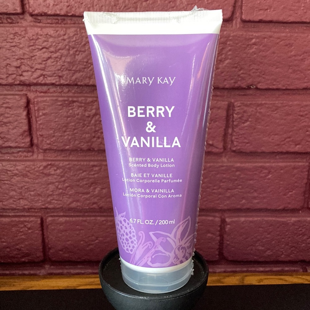 Mary Kay Berry and Vanilla body lotion